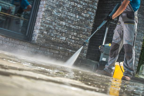 Best Parking Lot and Garage Cleaning  in Woodlake, CA
